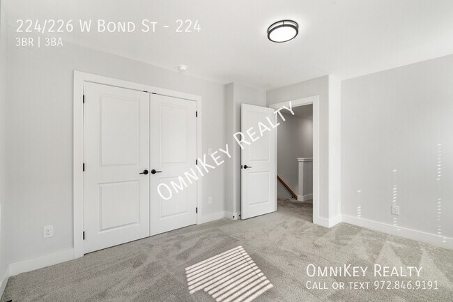 Building Photo - 224/226 W Bond St-224