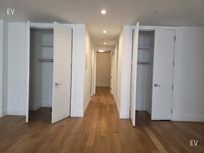 Building Photo - 50 Murray-ev704