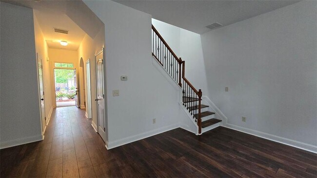 Building Photo - 2275 Copper Trail Ln NE