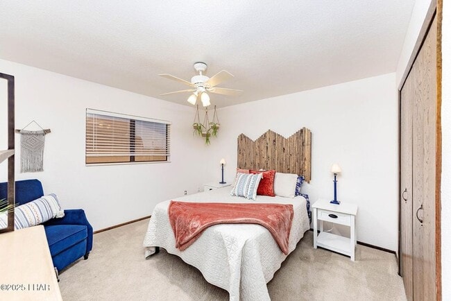 Building Photo - 3713 Mission Dr S