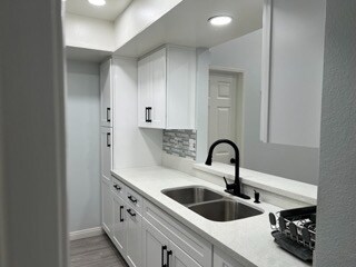 Building Photo - 7338 Quill Dr