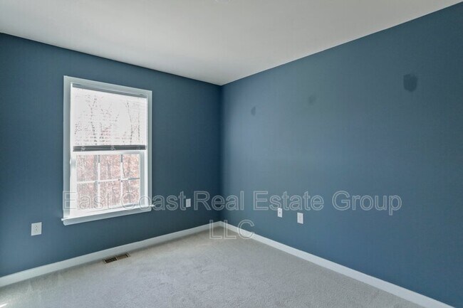 Building Photo - 43 Savage Ct