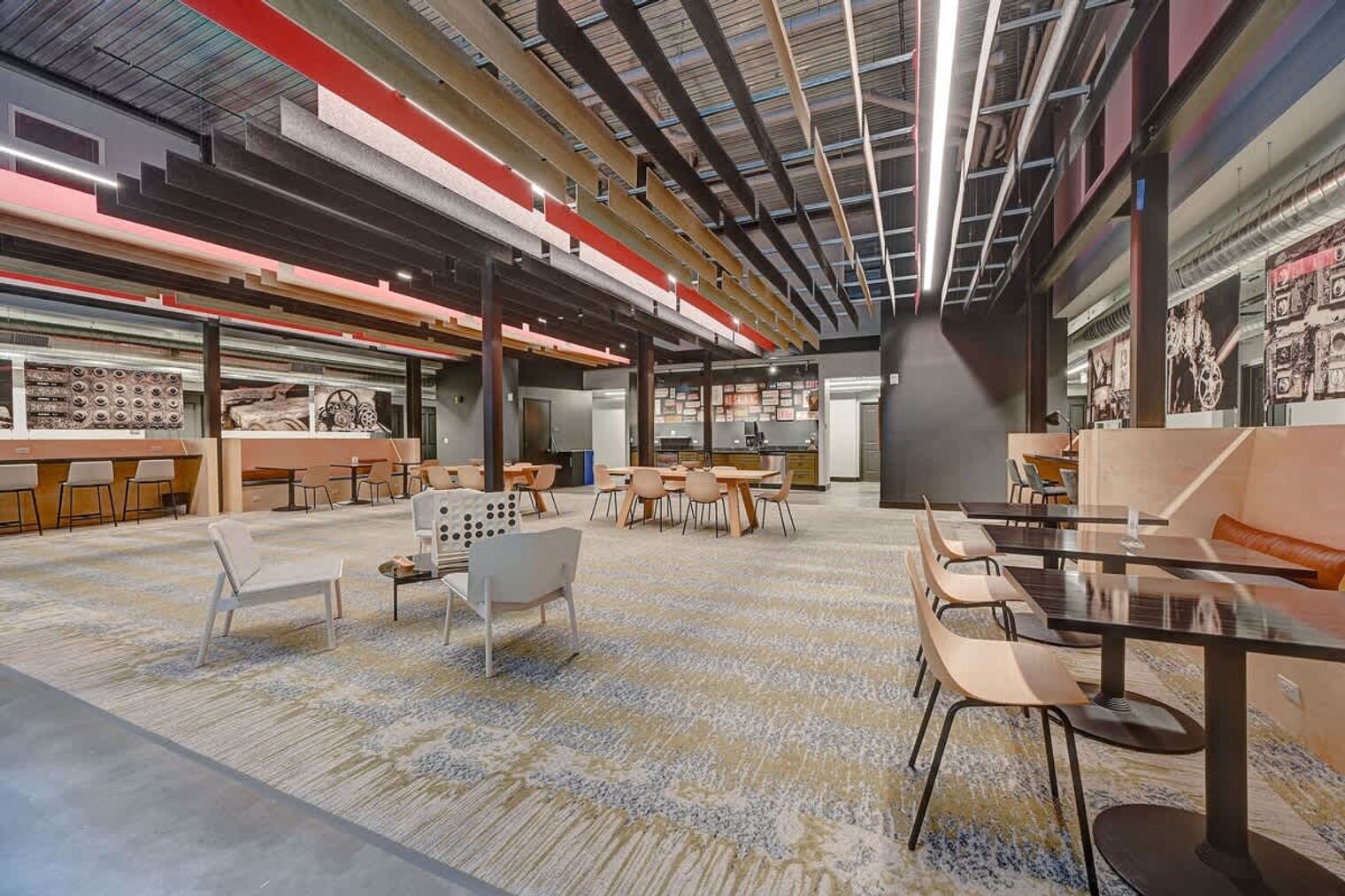 Building Photo - 1009 W Juneau Ave