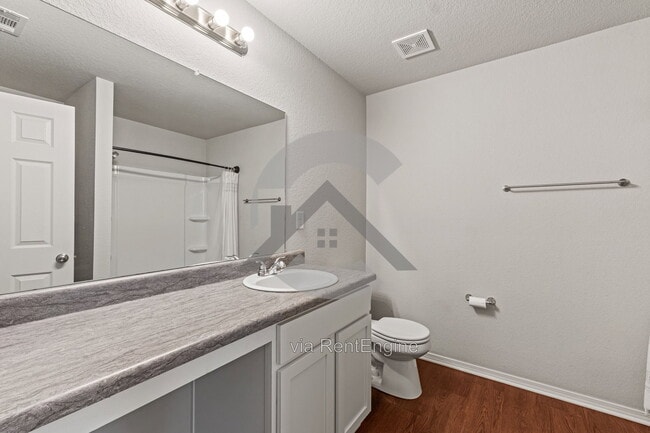 Building Photo - 10220 Brandi Kay Dr
