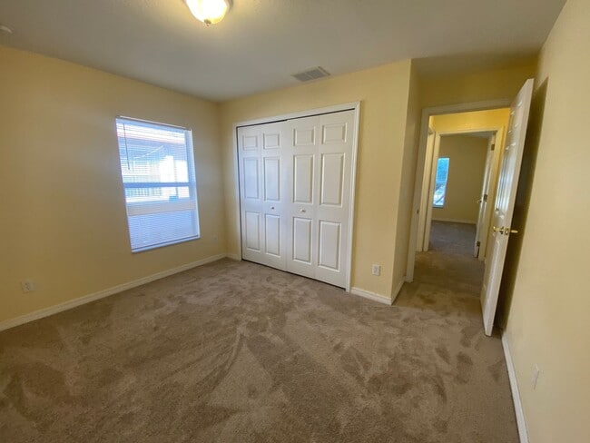 Building Photo - 487 Winwood Ct