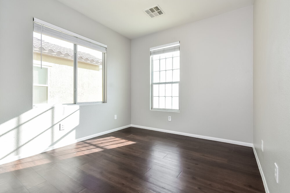 Building Photo - 324 Point Loma Ave