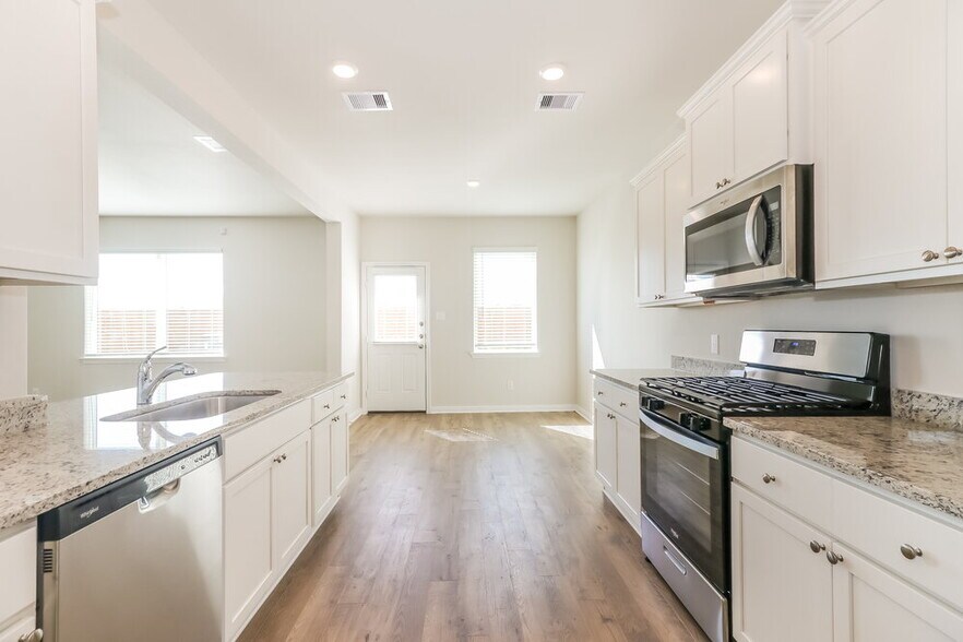 Building Photo - 409 Sunny Highlands Dr