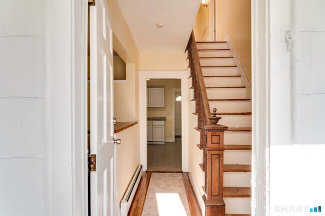 Building Photo - 303 Millville Ave