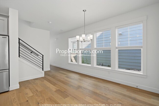 Building Photo - 3614 SE Nebula Ln