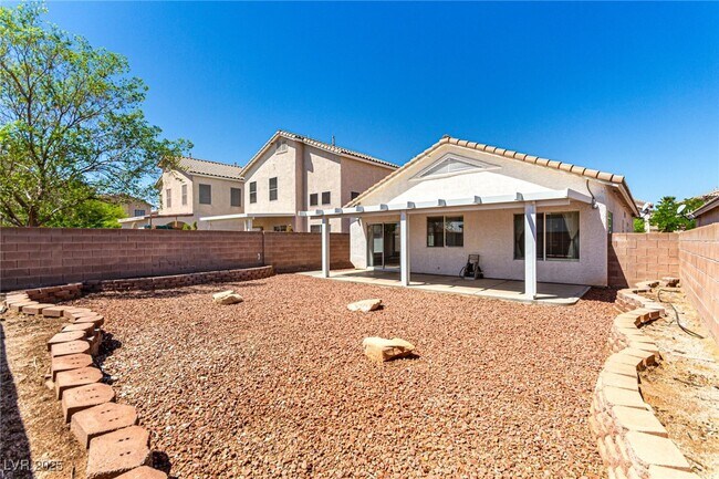 Building Photo - 5856 Golden Wing St