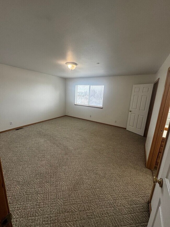 Building Photo - Waterfront Duplex for Rent!!