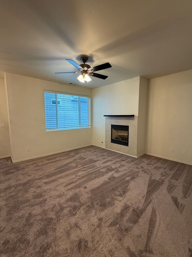 Building Photo - 4244 Edgewater Blvd NE