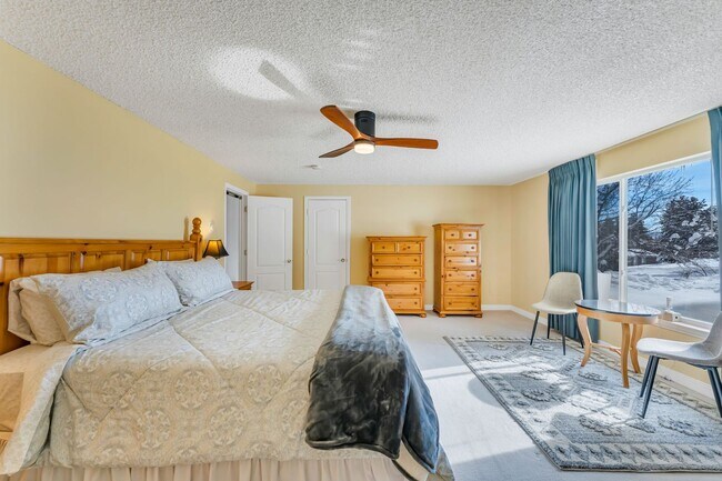 Building Photo - FULLY FURNISHED Home in the Mountains