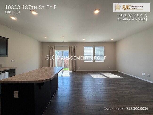 Building Photo - 10848 187 St Ct E