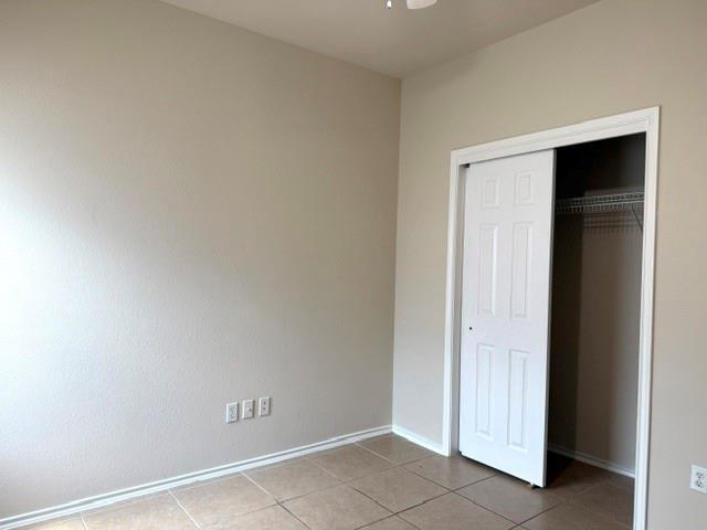 Building Photo - 908 N Creek Blvd