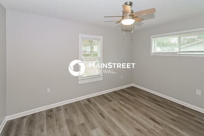 Building Photo - 3 Bedroom Pet-Friendly Home in Bartlett, TN with Main Street Renewal
