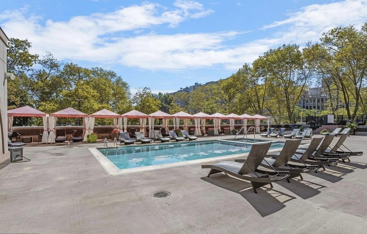 Building Photo - 201 N 8th St