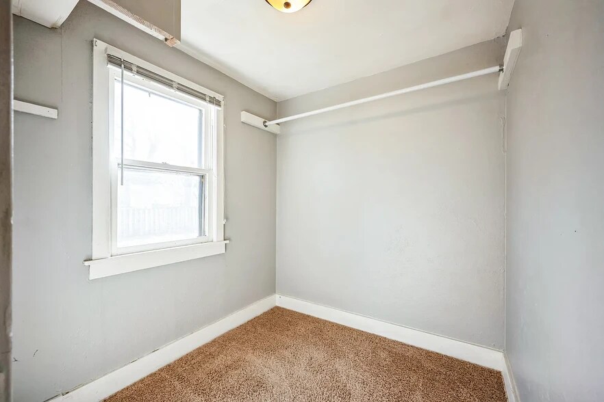 Building Photo - 1308 43rd St