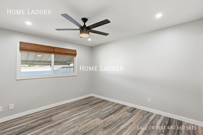 Building Photo - 5849 N 81st St