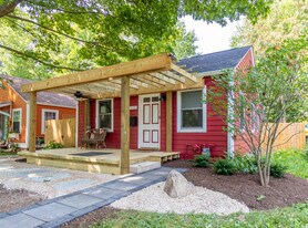 Building Photo - 5106 Rosslyn Ave