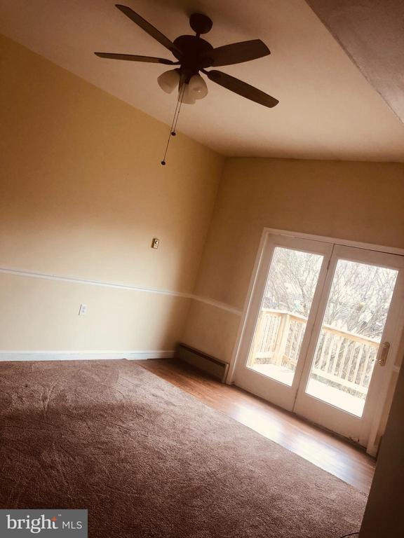 Building Photo - 420 Old Swede Rd