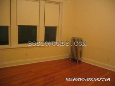 Building Photo - 115 Kilsyth Rd