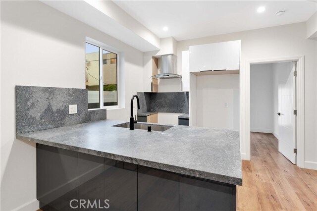 Building Photo - 4559 W 18th St