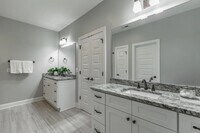 Building Photo - 3495 Travertine Ln