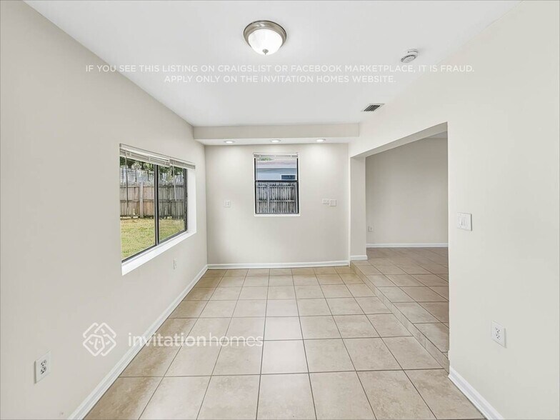 Building Photo - 2630 NW 83rd Ave