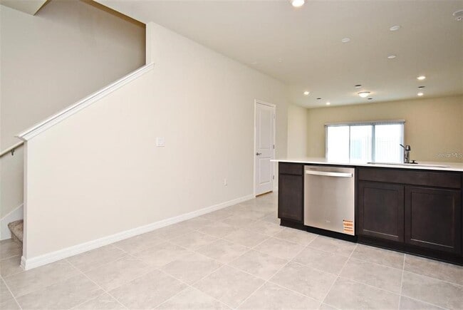 Building Photo - 3195 Emerald Acrs Ln