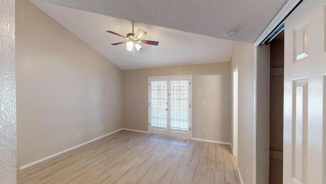Building Photo - 1108 Coyote Ln