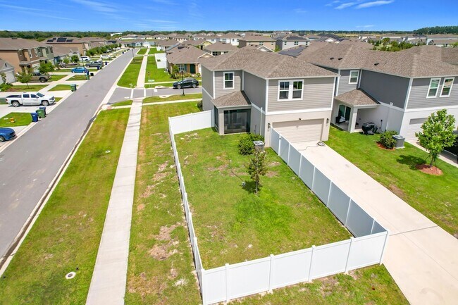 Building Photo - 1504 Hummingbird Rd