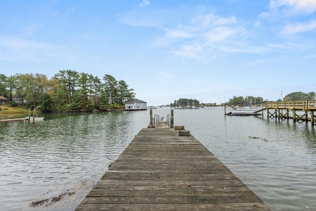 Building Photo - 148 Whipple Rd