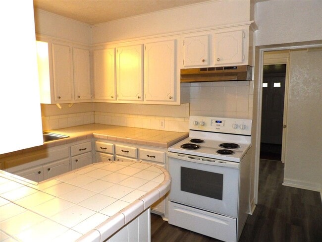 Building Photo - 2803 NW 17th St