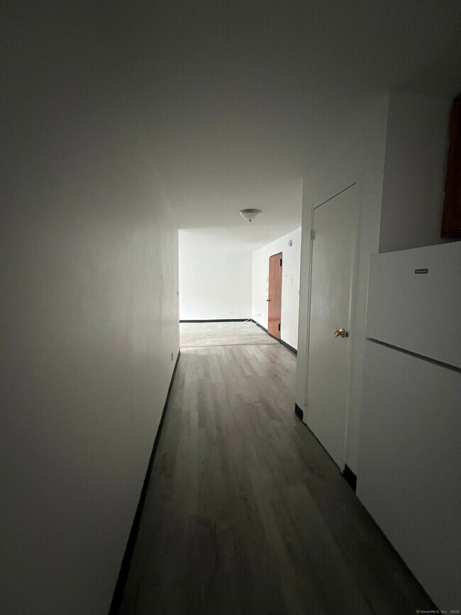 Building Photo - 360 Palisade Ave