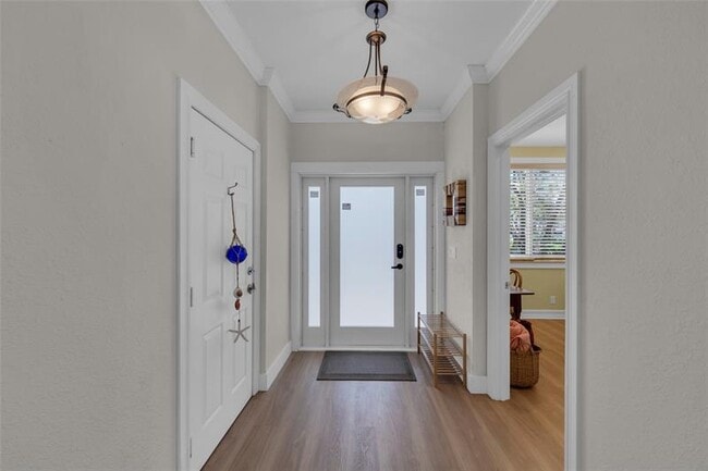 Building Photo - 4601 Bougainvilla Dr