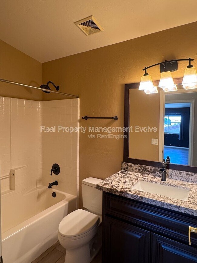 Building Photo - 10426 E Dolphin Ave