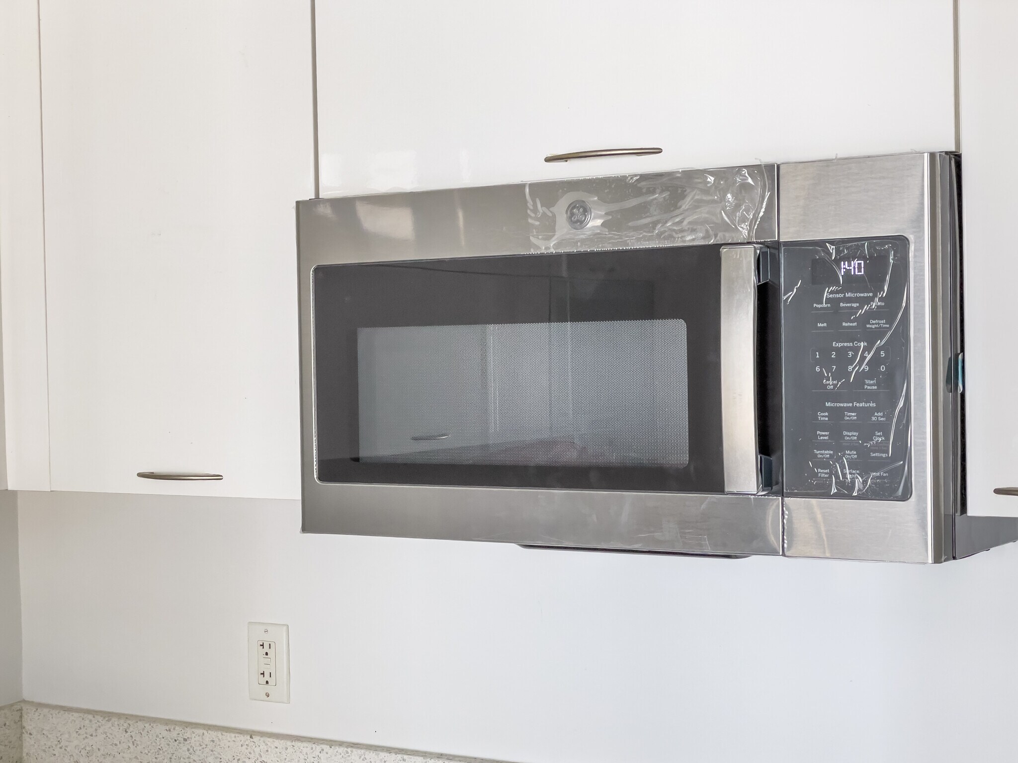 Building Photo - 133 NE 2nd Ave