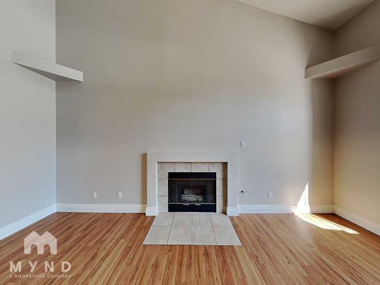 Building Photo - 2604 Noble Fir Ave