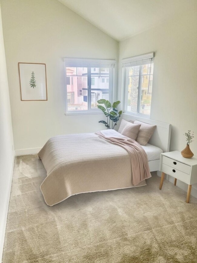 Building Photo - 202 18th St