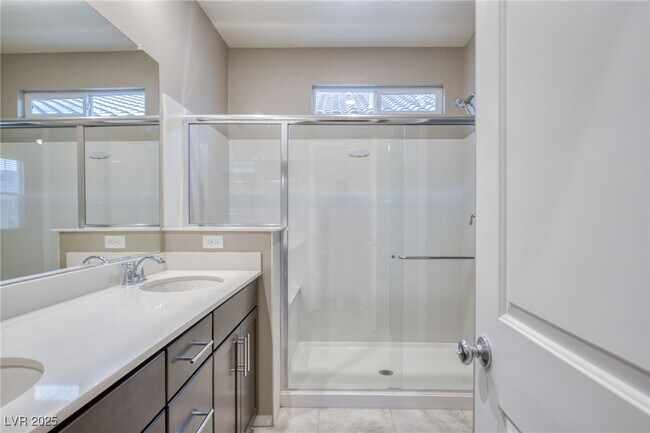 Building Photo - 2698 Frabiele St