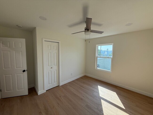 Building Photo - BRAND NEW REMODEL (2026) - Large 7 Bedroom House on Faber (Lease out, pending signatures. Check b...