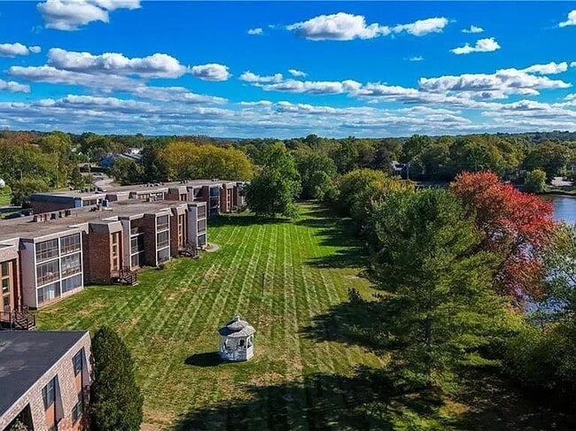 Building Photo - 510 Child St