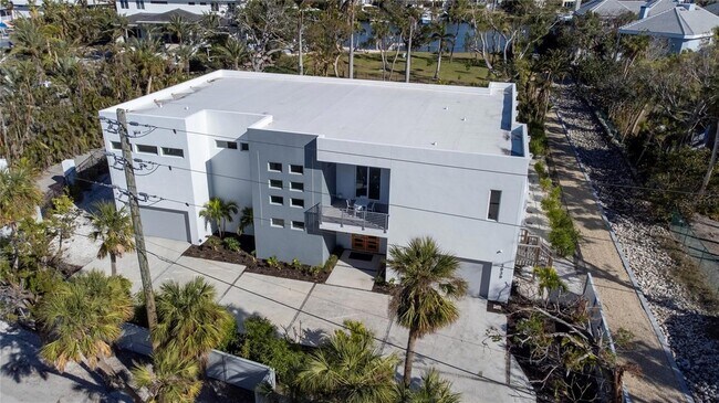 Building Photo - 3939 Higel Ave