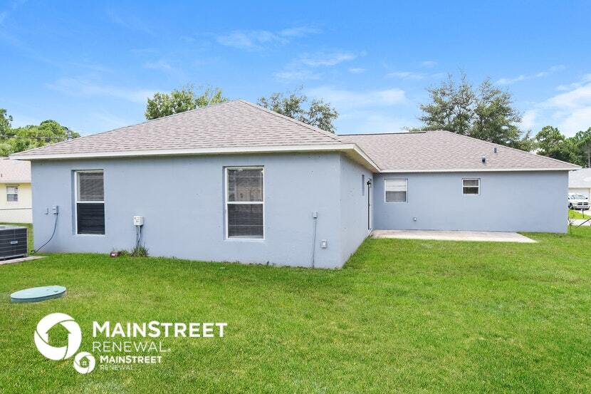 Building Photo - 933 Carver Rd SE