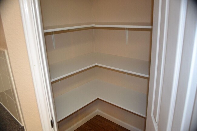 Building Photo - Lovely 4 bed 2 bath coming soon!!