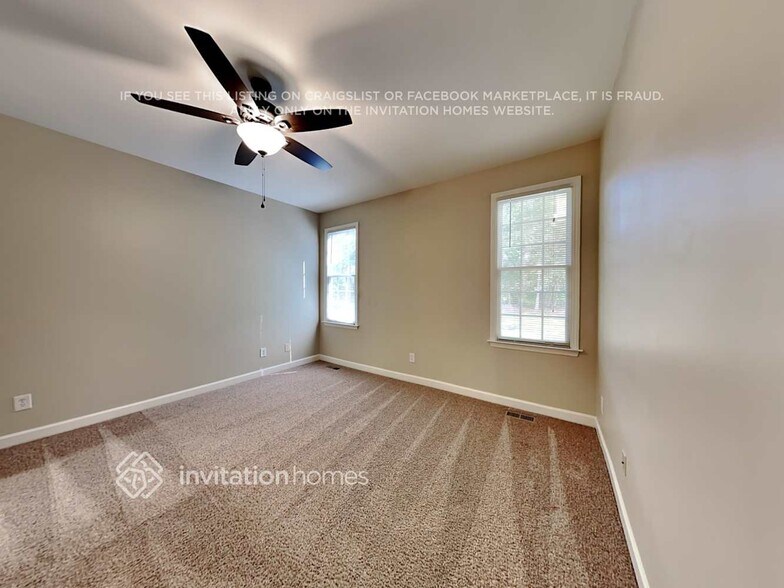 Building Photo - 308 Tarragon Trail