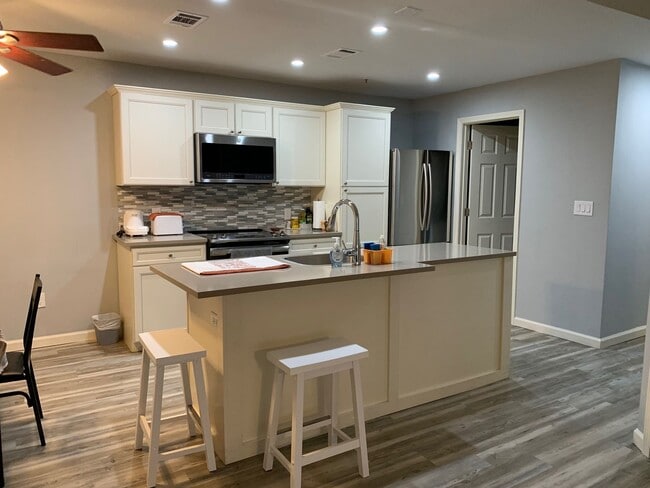 Building Photo - PRE-LEASE 2025/2026: Centennial Must Have!
