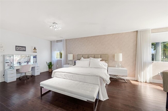 Building Photo - 7515 NW 99th Ave