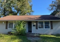 Building Photo - Central Charleston Ranch
